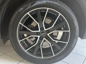 AUDI Q5 50 TDI quat. PANO LUFT HUD ACC NETTO 38.000