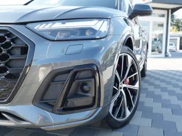 AUDI SQ5 Sportback  Quattro 1.Hand Pano B&O  Cam Sthz