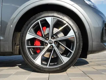 AUDI SQ5 Sportback  Quattro 1.Hand Pano B&O  Cam Sthz