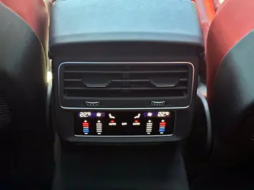 AUDI SQ7 TFSI BLACK PANO HUD 7-SITZER AHK B&O