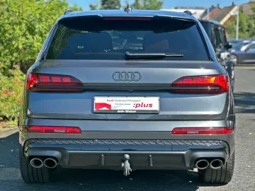 AUDI SQ7 TFSI BLACK PANO HUD 7-SITZER AHK B&O