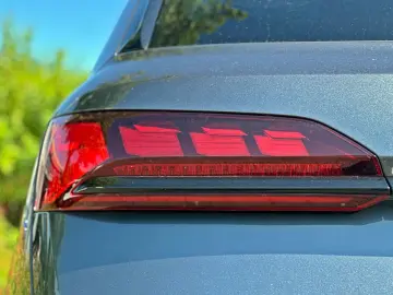 AUDI SQ7 TFSI BLACK PANO HUD 7-SITZER AHK B&O