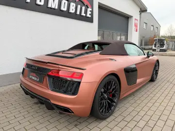 AUDI R8 Spyder Full Carbon Exclusive B&O 1 of 999