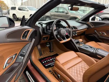 AUDI R8 Spyder Full Carbon Exclusive B&O 1 of 999