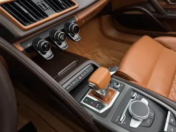 AUDI R8 Spyder Full Carbon Exclusive B&O 1 of 999