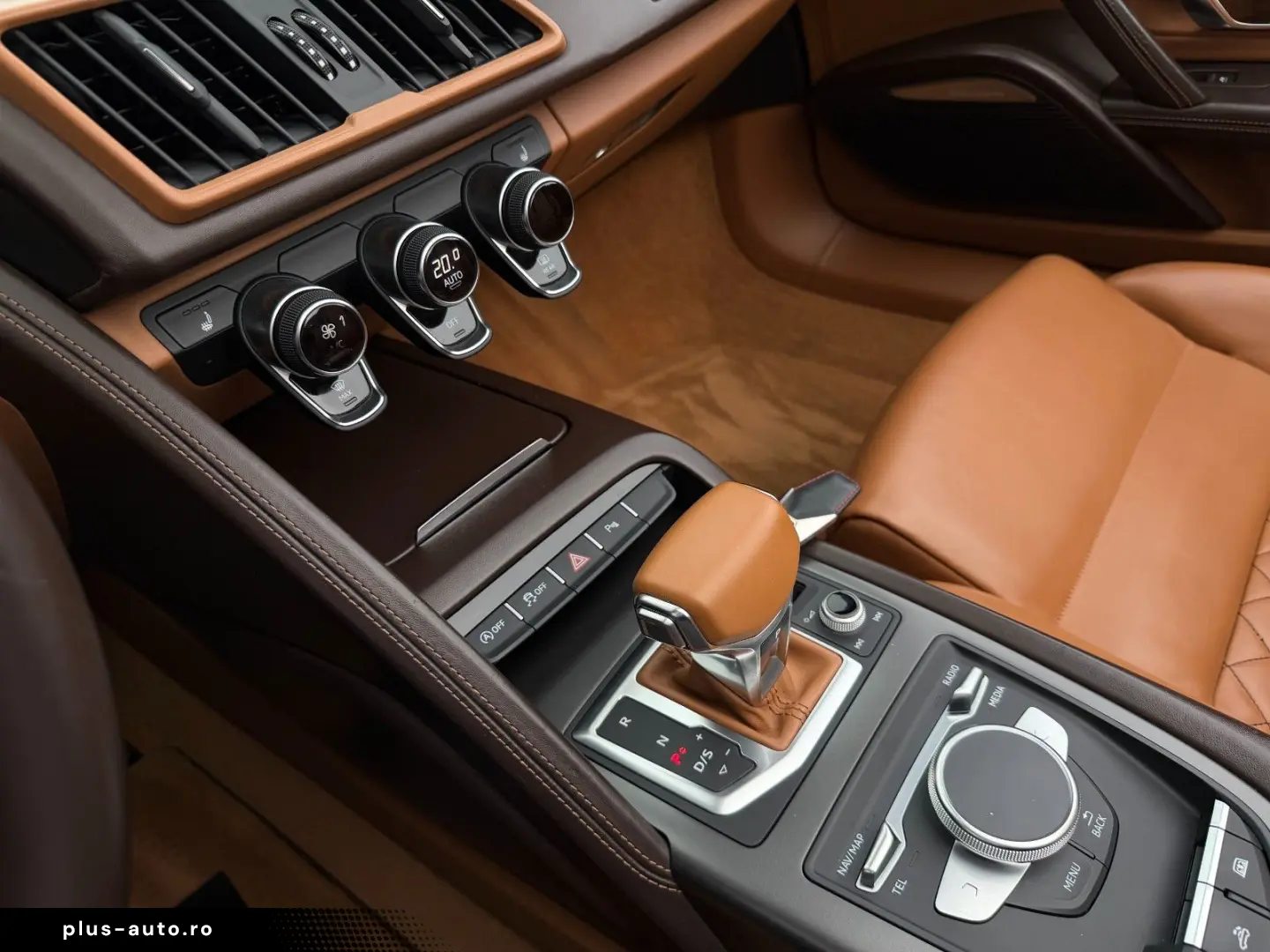 AUDI R8 Spyder Full Carbon Exclusive B&O 1 of 999