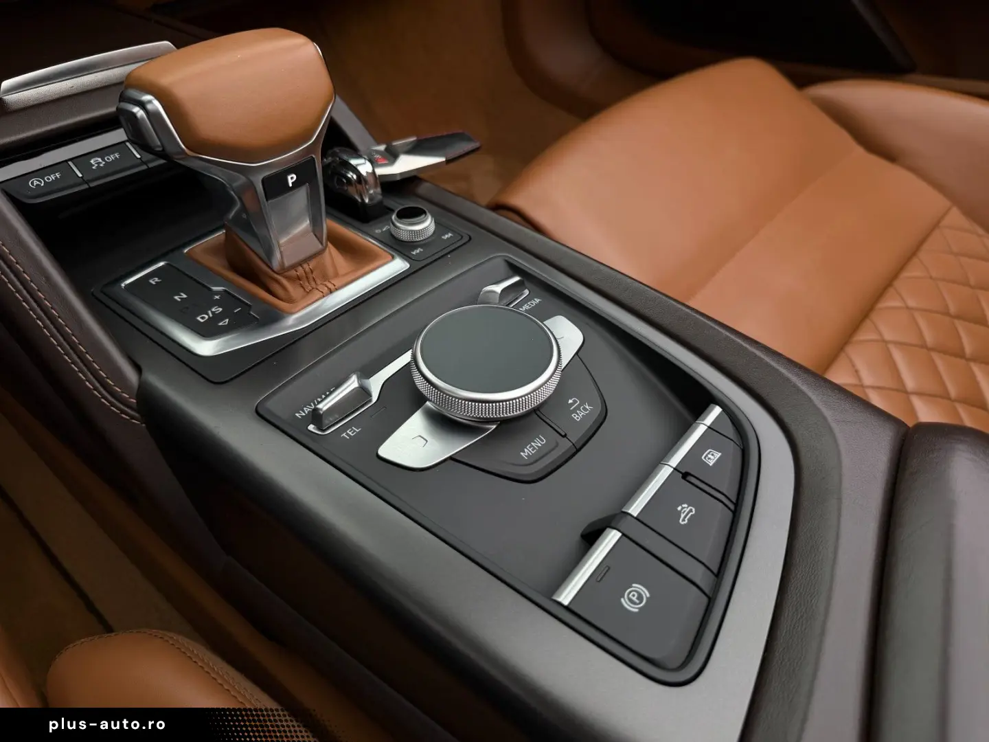 AUDI R8 Spyder Full Carbon Exclusive B&O 1 of 999