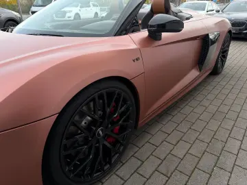 AUDI R8 Spyder Full Carbon Exclusive B&O 1 of 999