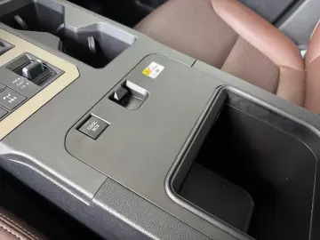 TOYOTA Land Cruiser 2.8 7 Sitz H-Up TEC JBL 360 PANORAM