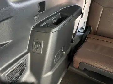 TOYOTA Land Cruiser 2.8 7 Sitz H-Up TEC JBL 360 PANORAM