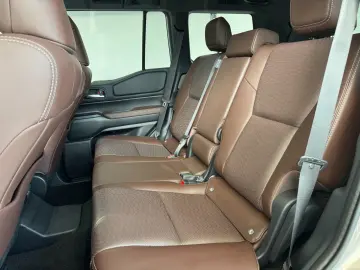TOYOTA Land Cruiser 2.8 7 Sitz H-Up TEC JBL 360 PANORAM