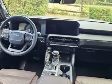 TOYOTA Land Cruiser 2.8 7 Sitz H-Up TEC JBL 360 PANORAM