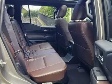 TOYOTA Land Cruiser 2.8 7 Sitz H-Up TEC JBL 360 PANORAM