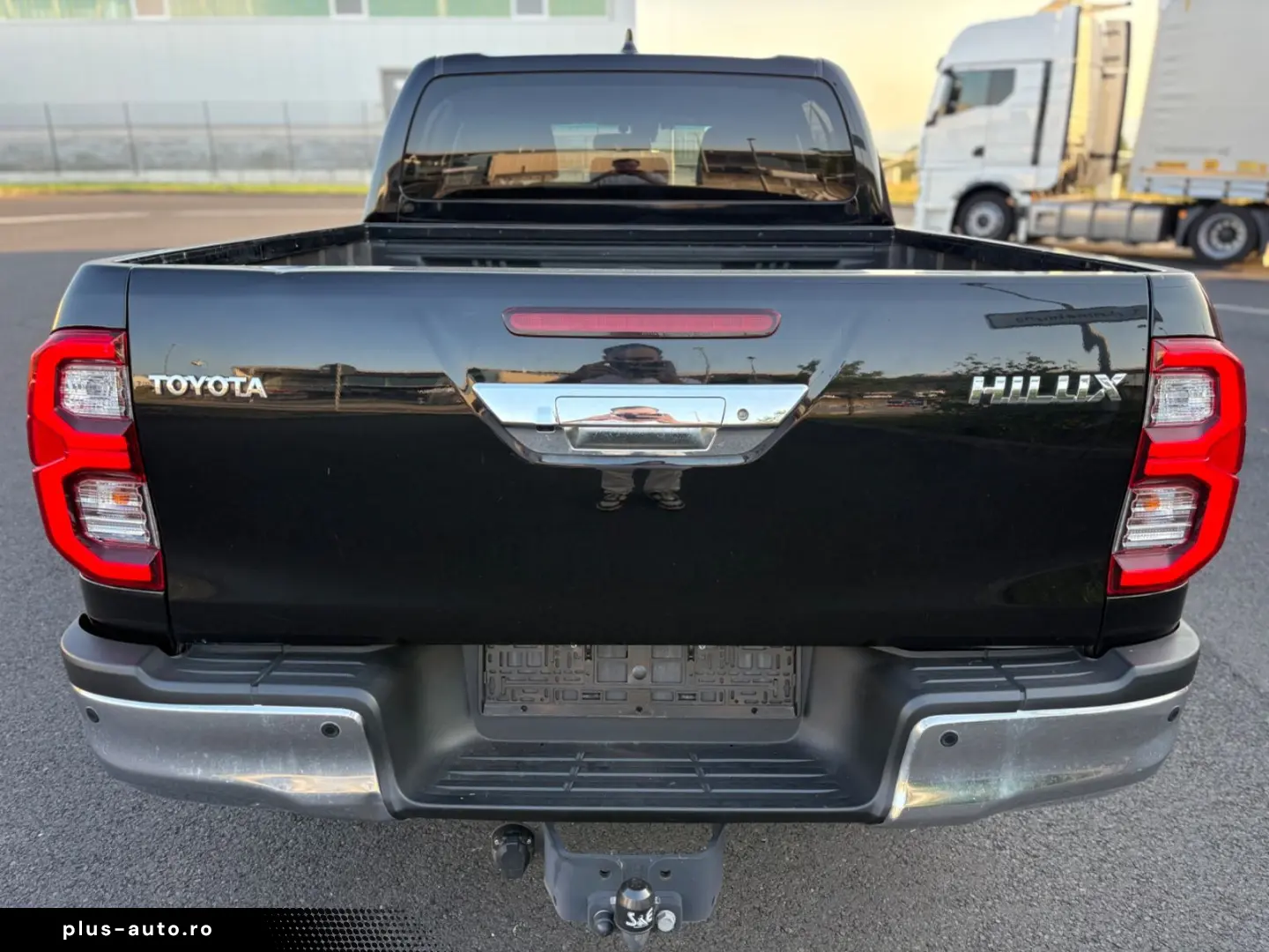 TOYOTA Hilux Double Cab Executive 4x4 AHK KAMERA NAVI