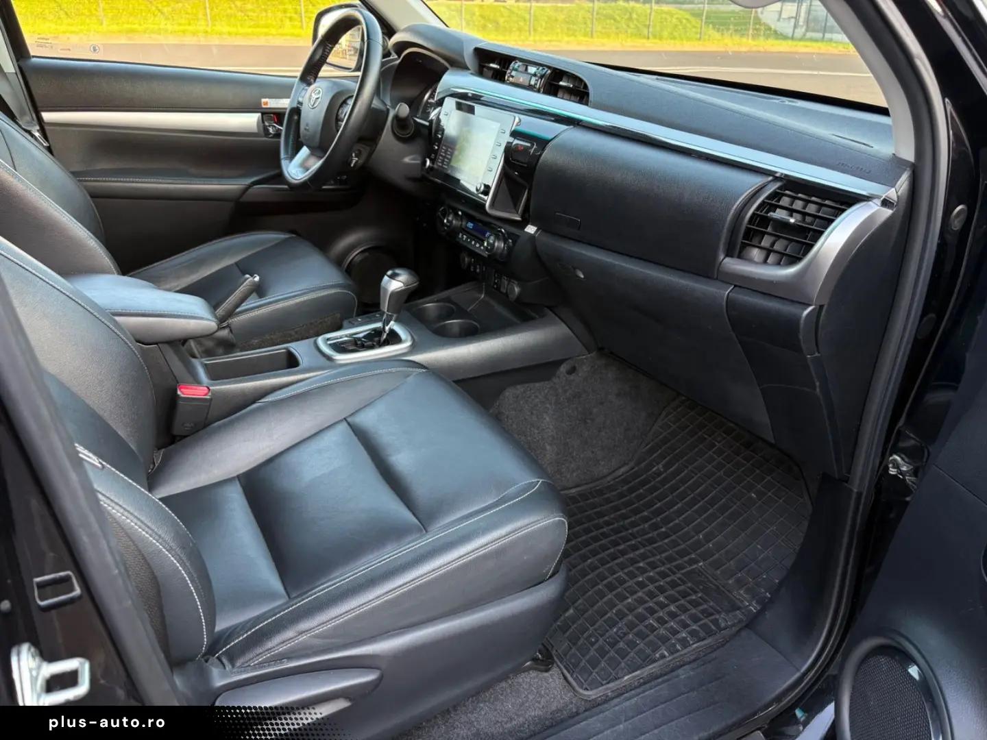 TOYOTA Hilux Double Cab Executive 4x4 AHK KAMERA NAVI