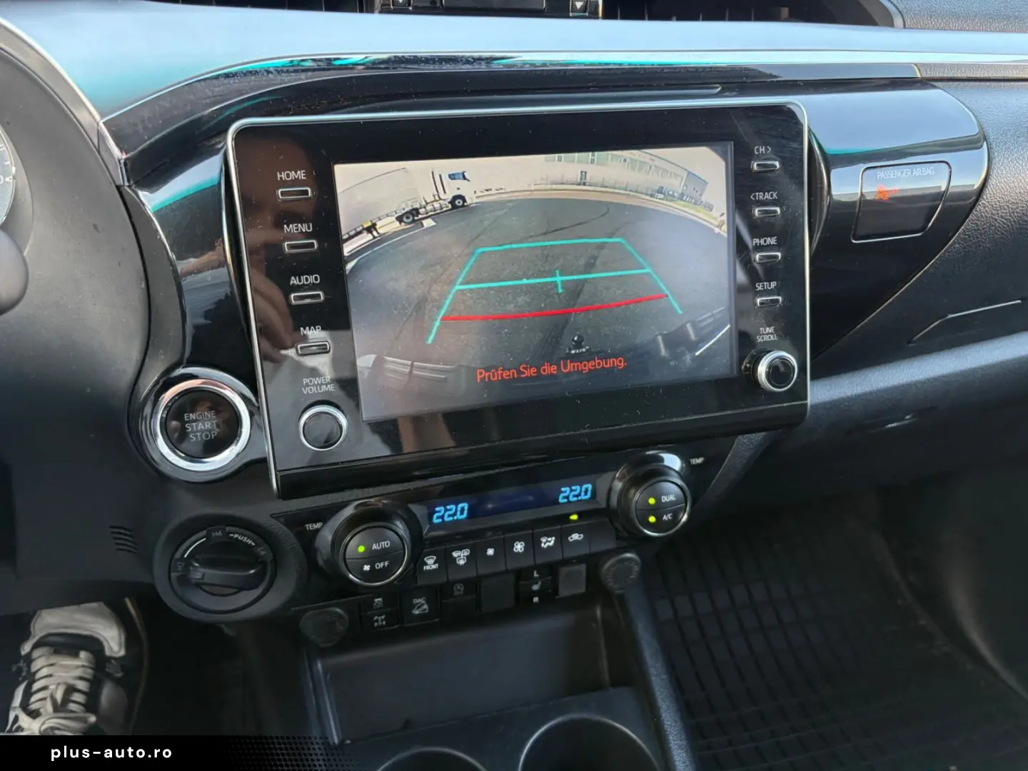 TOYOTA Hilux Double Cab Executive 4x4 AHK KAMERA NAVI