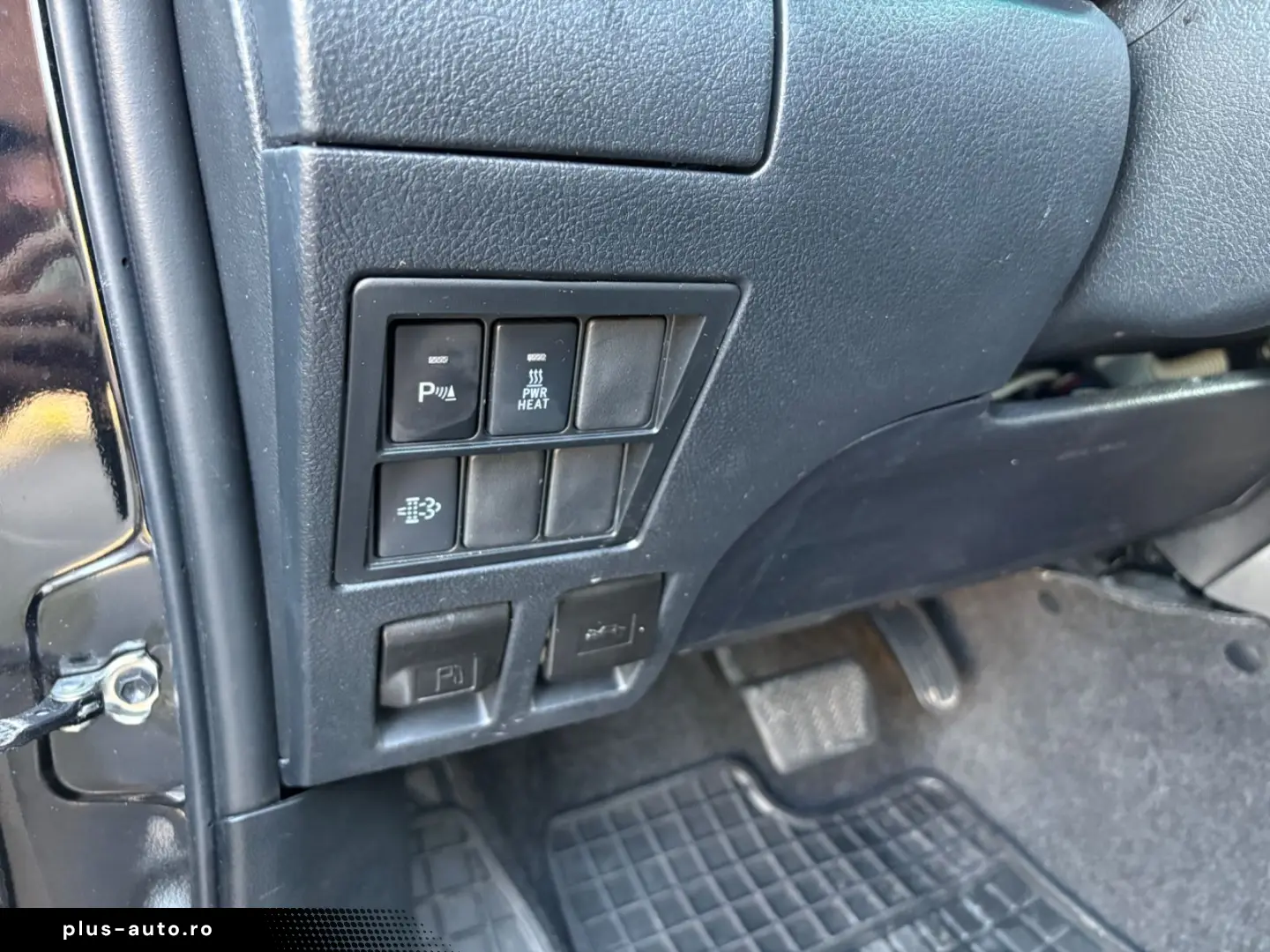 TOYOTA Hilux Double Cab Executive 4x4 AHK KAMERA NAVI