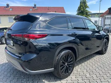 TOYOTA Highlander Hybrid Luxury AWD ( 7 Sitzplätze )