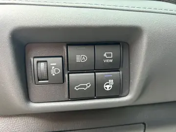 TOYOTA Highlander Hybrid Luxury AWD ( 7 Sitzplätze )