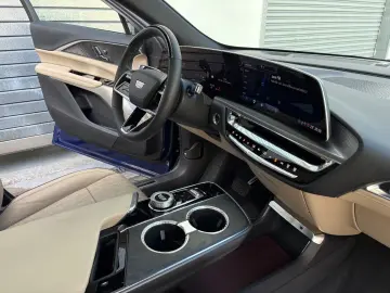 CADILLAC Lyriq Sport AWD Pano 360 Kamera Totw. Sound DAB