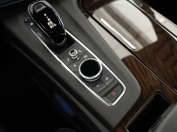 CADILLAC Escalade 6 2l Sport Platinum ESV Nachtsicht LPG