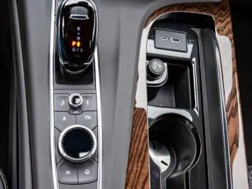 CADILLAC Escalade 6 2l Sport Platinum ESV Nachtsicht LPG