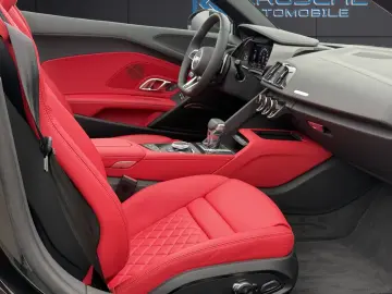 Audi R8 Spyder 5.2 FSI quat perfm. 1. Hd MwSt 3x Carbo