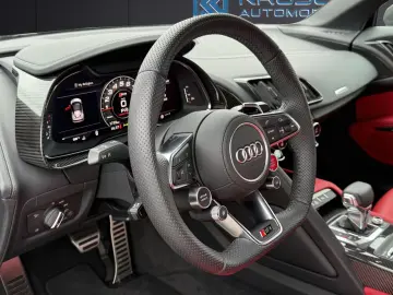 Audi R8 Spyder 5.2 FSI quat perfm. 1. Hd MwSt 3x Carbo