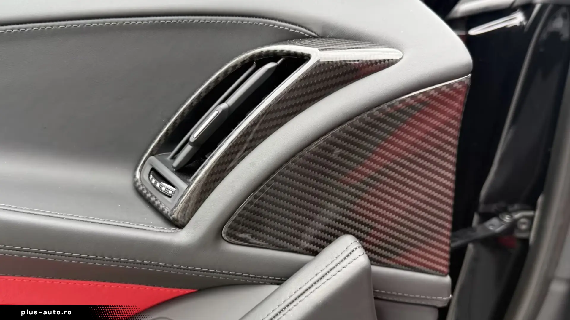 Audi R8 Spyder 5.2 FSI quat perfm. 1. Hd MwSt 3x Carbo