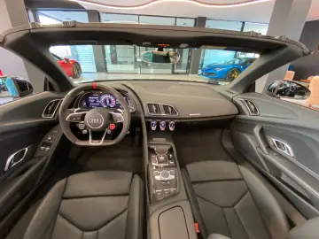 Audi R8 Spyder 5.2 FSI quattro performance