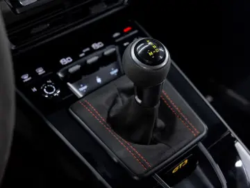 PORSCHE 992 992 GT3 LIFT   PDLS   CARBON SEATS   CLUBSPO