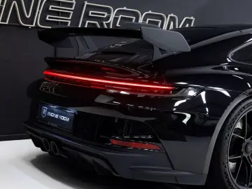 PORSCHE 992 992 GT3 LIFT   PDLS   CARBON SEATS   CLUBSPO