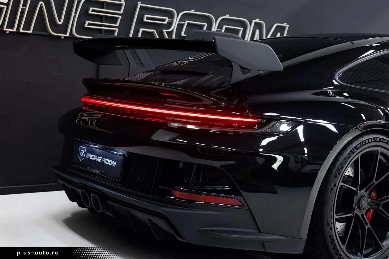 PORSCHE 992 992 GT3 LIFT   PDLS   CARBON SEATS   CLUBSPO