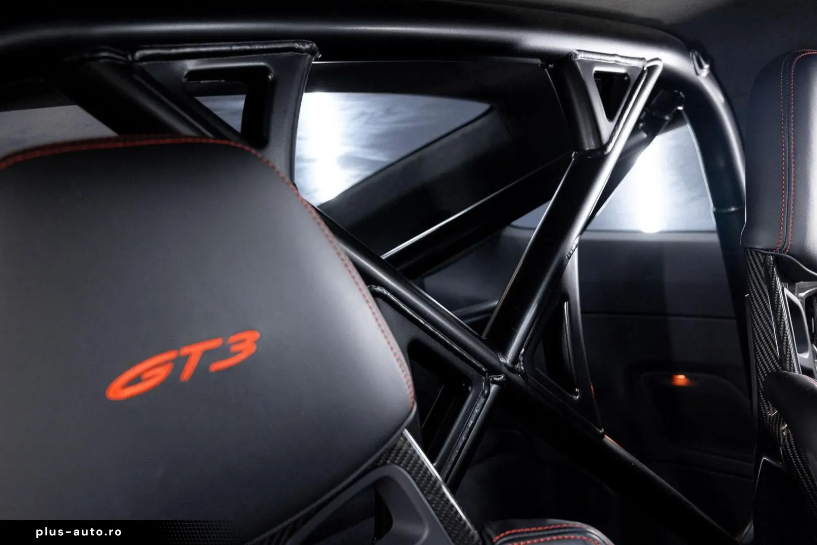 PORSCHE 992 992 GT3 LIFT   PDLS   CARBON SEATS   CLUBSPO
