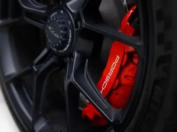PORSCHE 992 992 GT3 LIFT   PDLS   CARBON SEATS   CLUBSPO