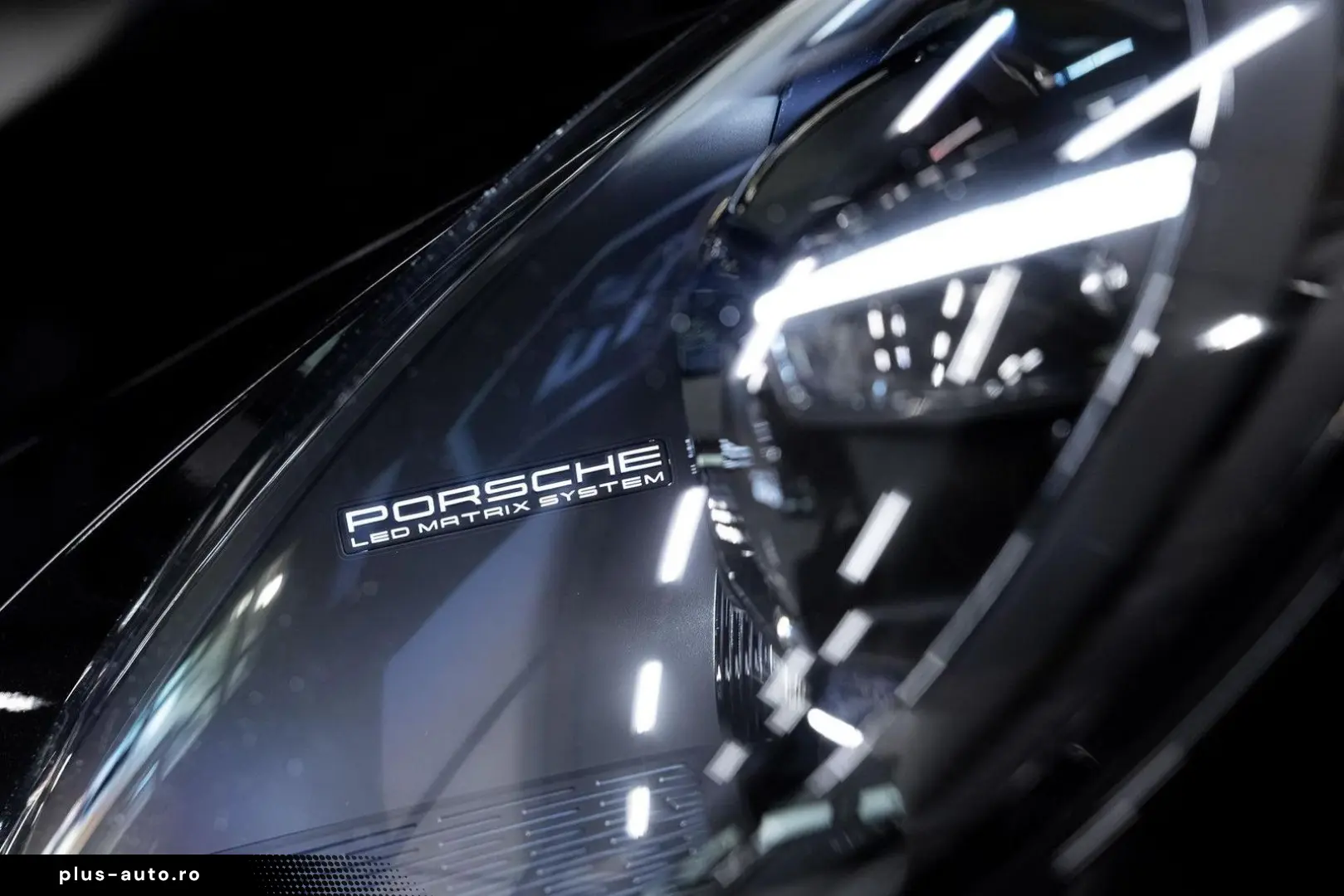 PORSCHE 992 992 GT3 LIFT   PDLS   CARBON SEATS   CLUBSPO