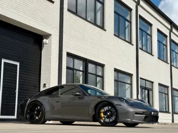 PORSCHE 992 GT3  Touring   6-Speed MANUAL !!