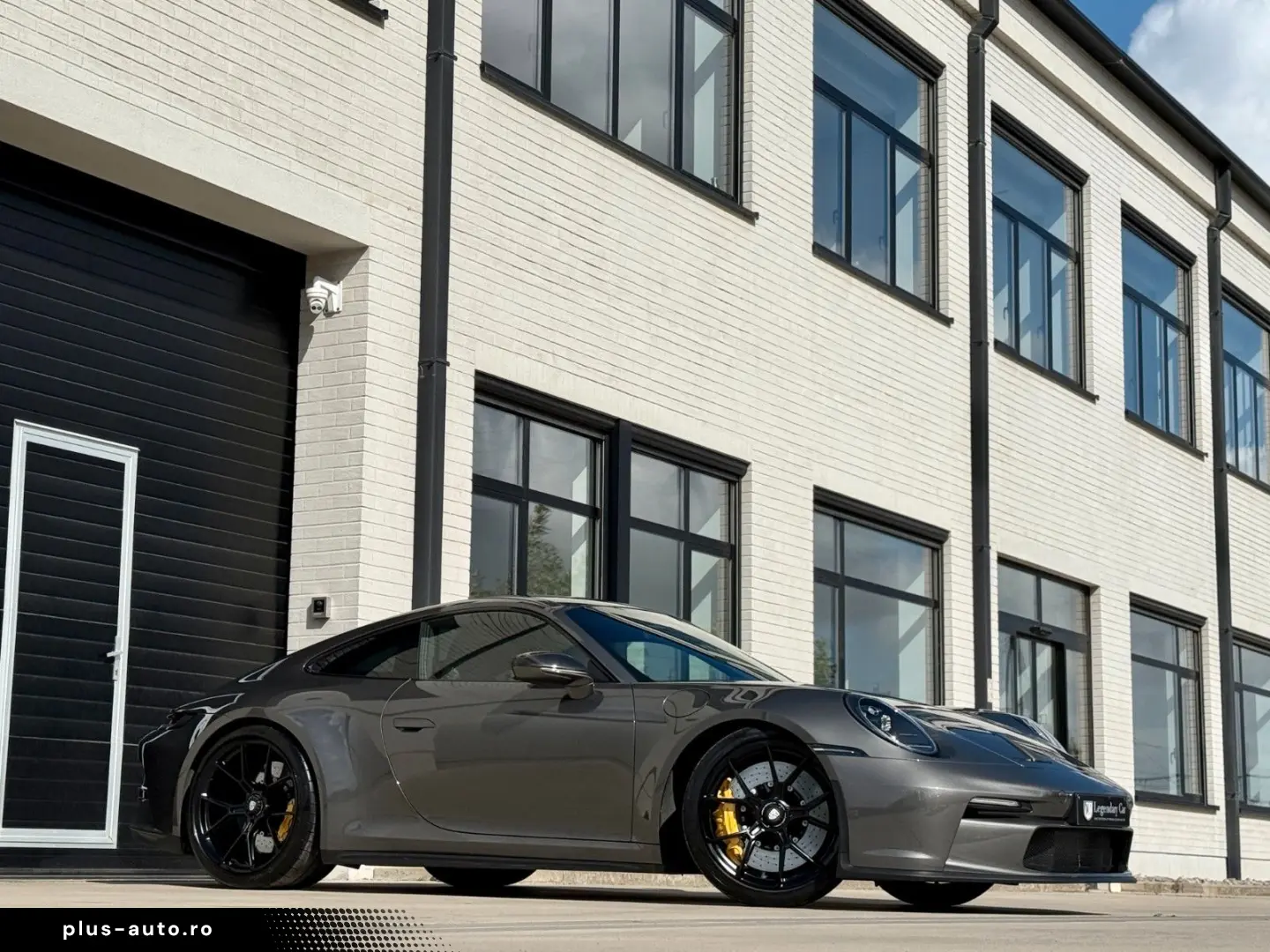 PORSCHE 992 GT3  Touring   6-Speed MANUAL !!