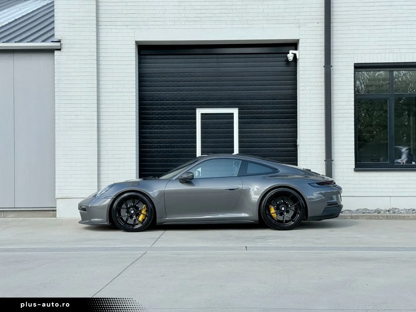 PORSCHE 992 GT3  Touring   6-Speed MANUAL !!