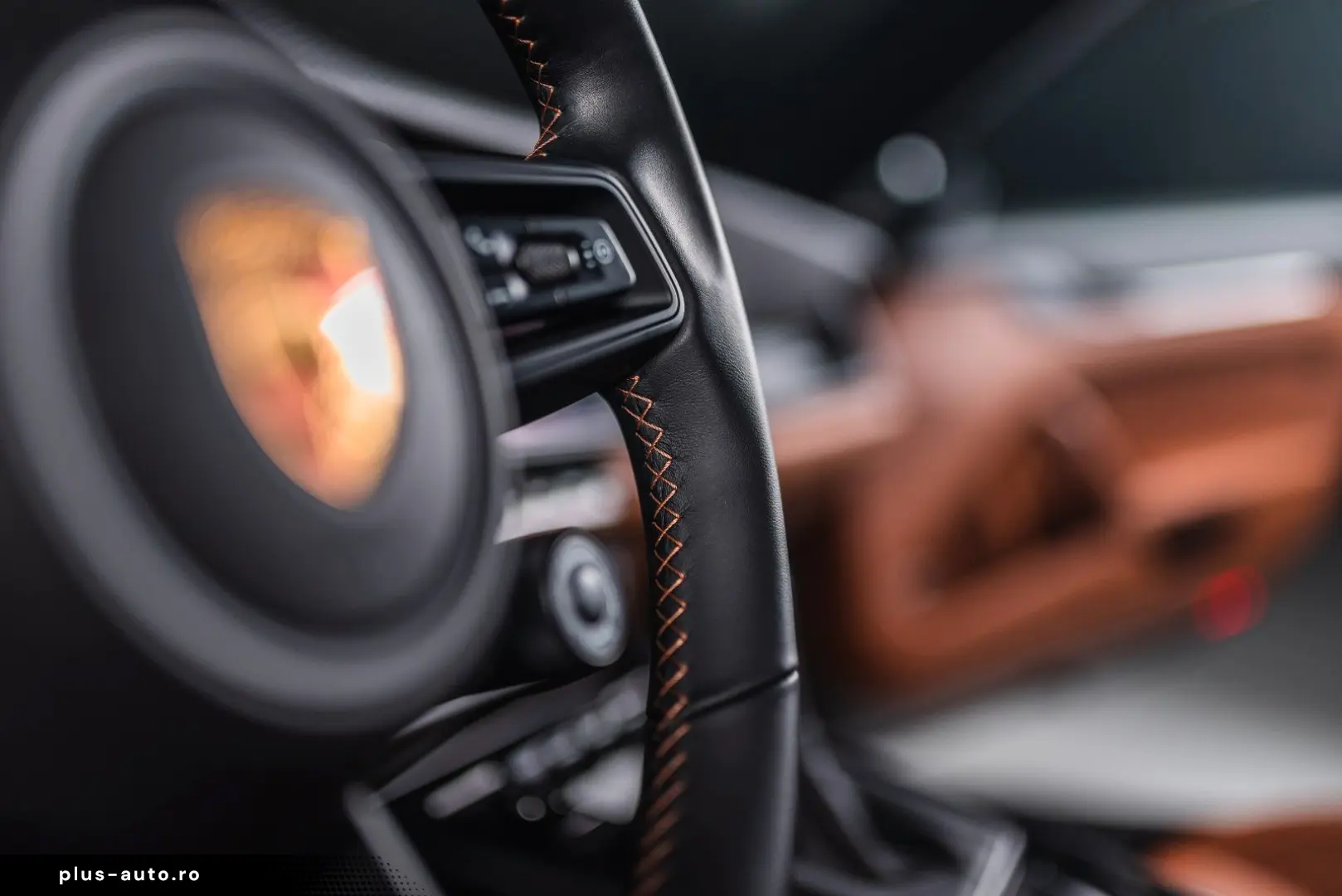 PORSCHE 992 GT3 Touring - Lift  BOSE  Carbon  Exclusive