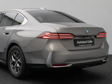 BMW 520d Kamera DAB Leder Ad.LED Alarm Sport 18Zoll