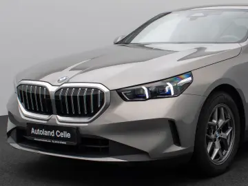 BMW 520d Kamera DAB Leder Ad.LED Alarm Sport 18Zoll