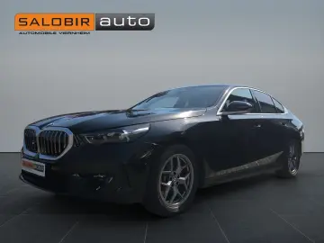 BMW 520d Limousine Leder Head up H&K 360  Virtual