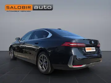 BMW 520d Limousine Leder Head up H&K 360  Virtual