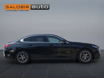 BMW 520d Limousine Leder Head up H&K 360  Virtual