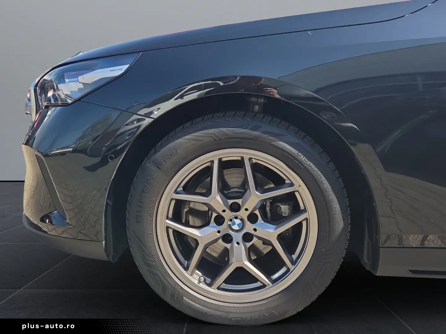BMW 520d Limousine Leder Head up H&K 360  Virtual