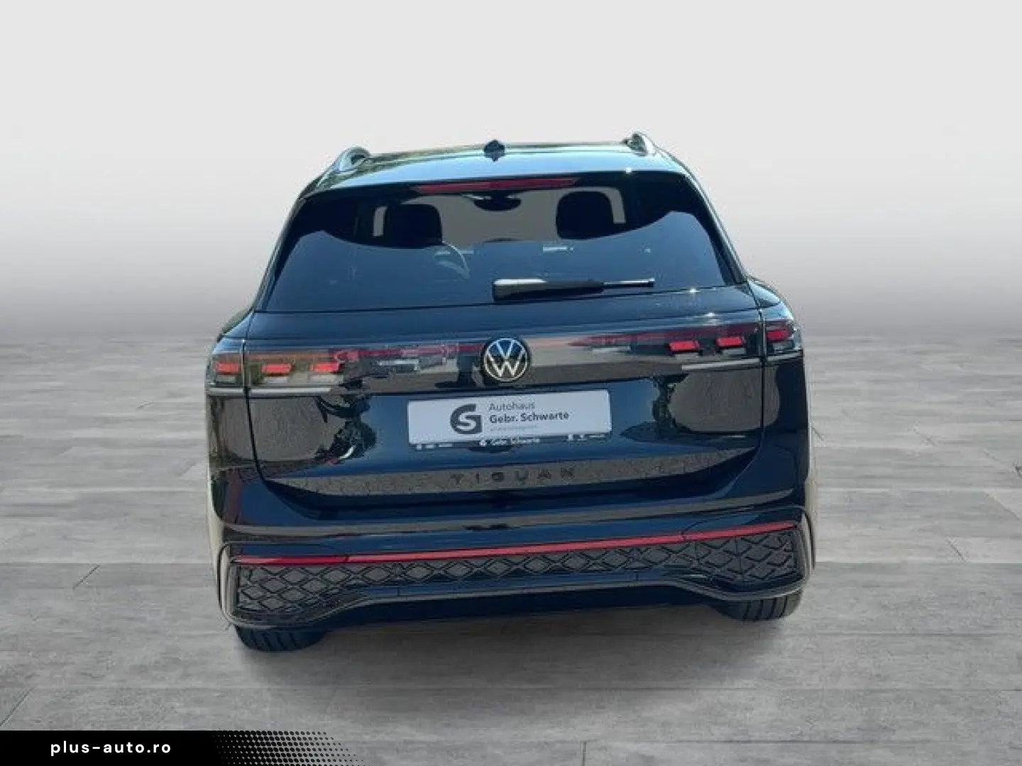 VW Tiguan 2.0 TDI DSG 4M R-Line ACC NAV AHK HUD H K