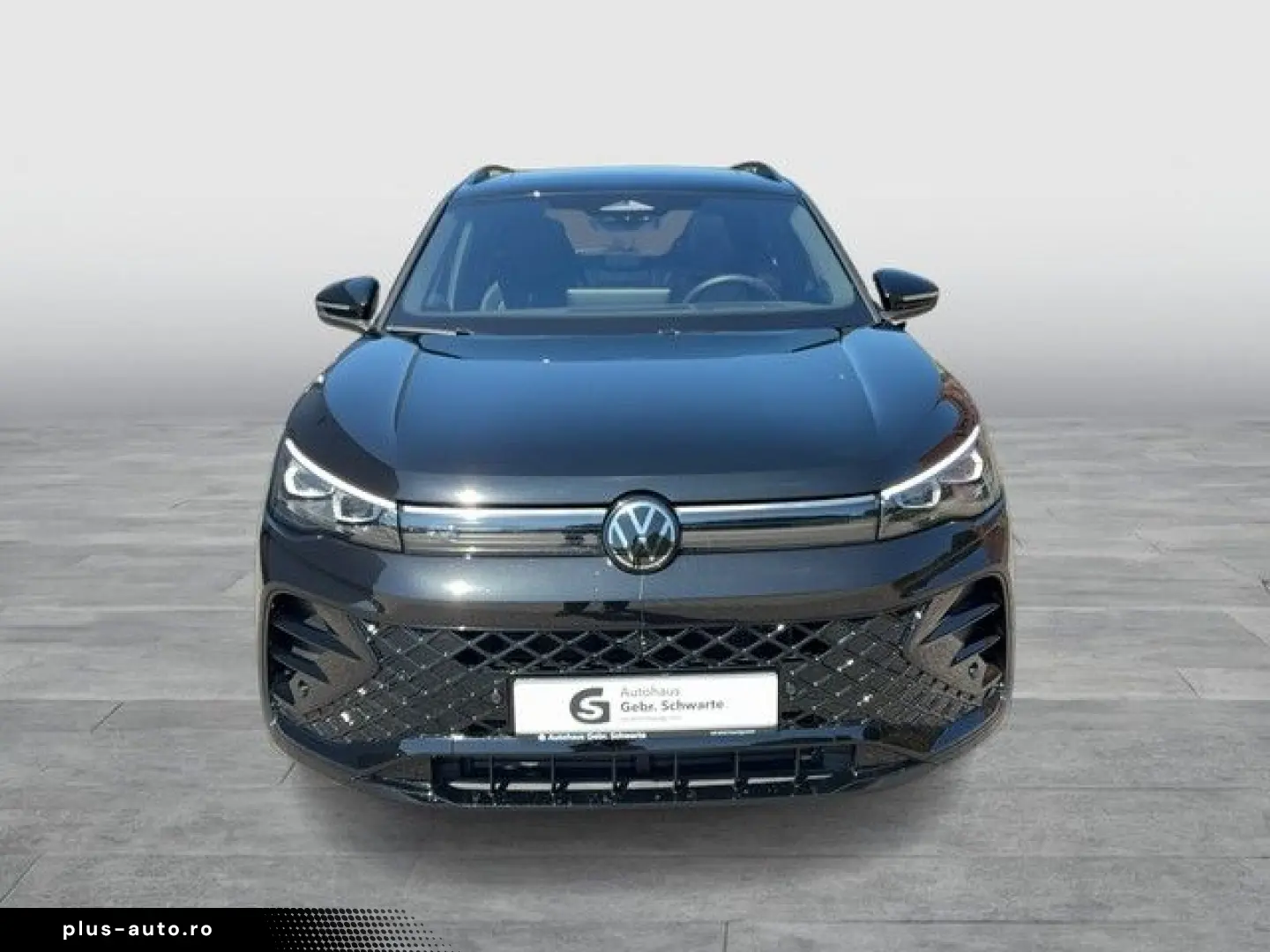 VW Tiguan 2.0 TDI DSG 4M R-Line ACC NAV AHK HUD H K