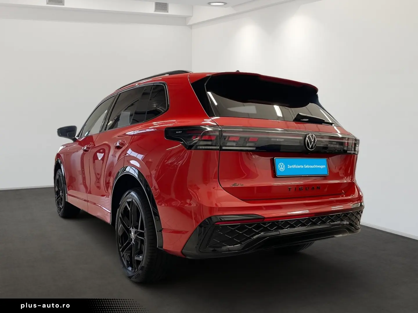 VW Tiguan 2.0 TDI 4M R-Line  AHK PANO NAVI KAMERA