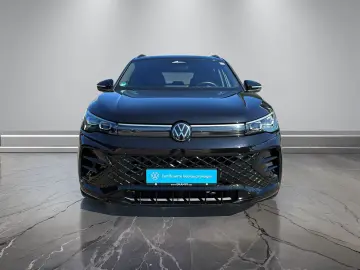 VW Tiguan R-Line 2.0TDI DSG 4M  AHK 360  PANO STDHZ